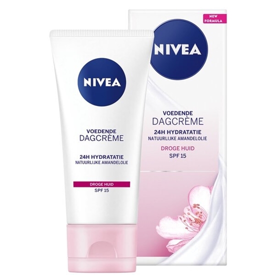 NIVEA ESSENTIALS  VOEDENDE DAGCREME DROGE HUID SPF15 150ML